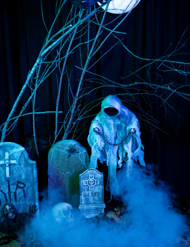 Décoration à suspendre squelette enchaîné lumineux Halloween 100 cm