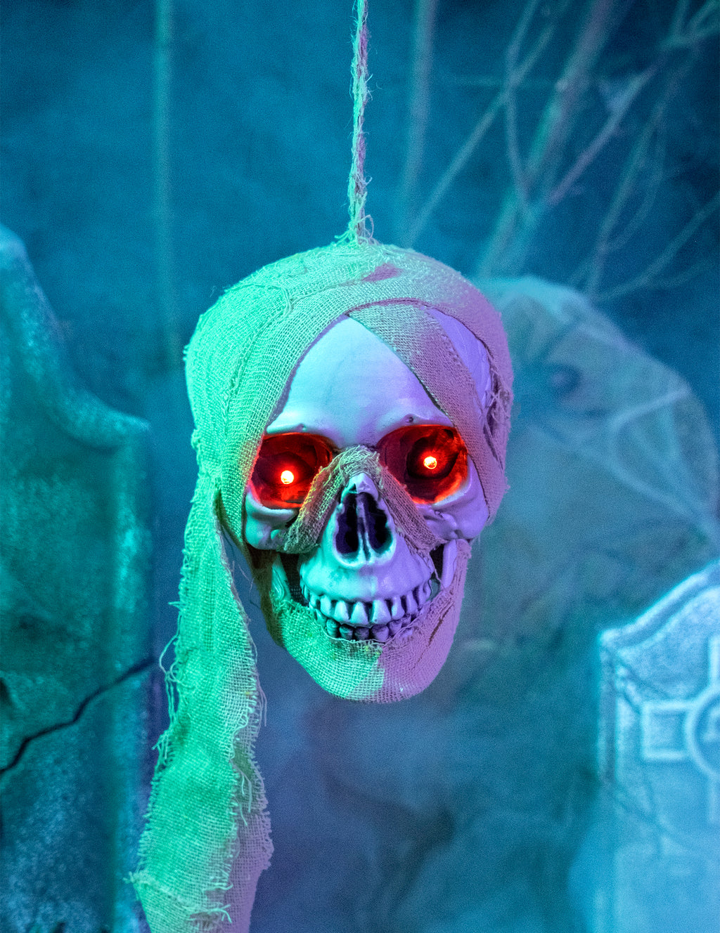 Le trésor du pirate maudit — tête de mort pirate lumineuse à suspendre, 53 cm