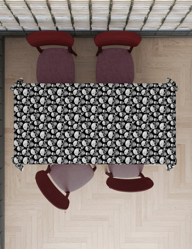 Nappe tête de mort 137 x 274 cm