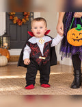 Illustration du Pack petit dracula bébé porté, décor non inclus