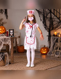 Illustration du Pack infirmière zombie blanche fille porté, décor non inclus
