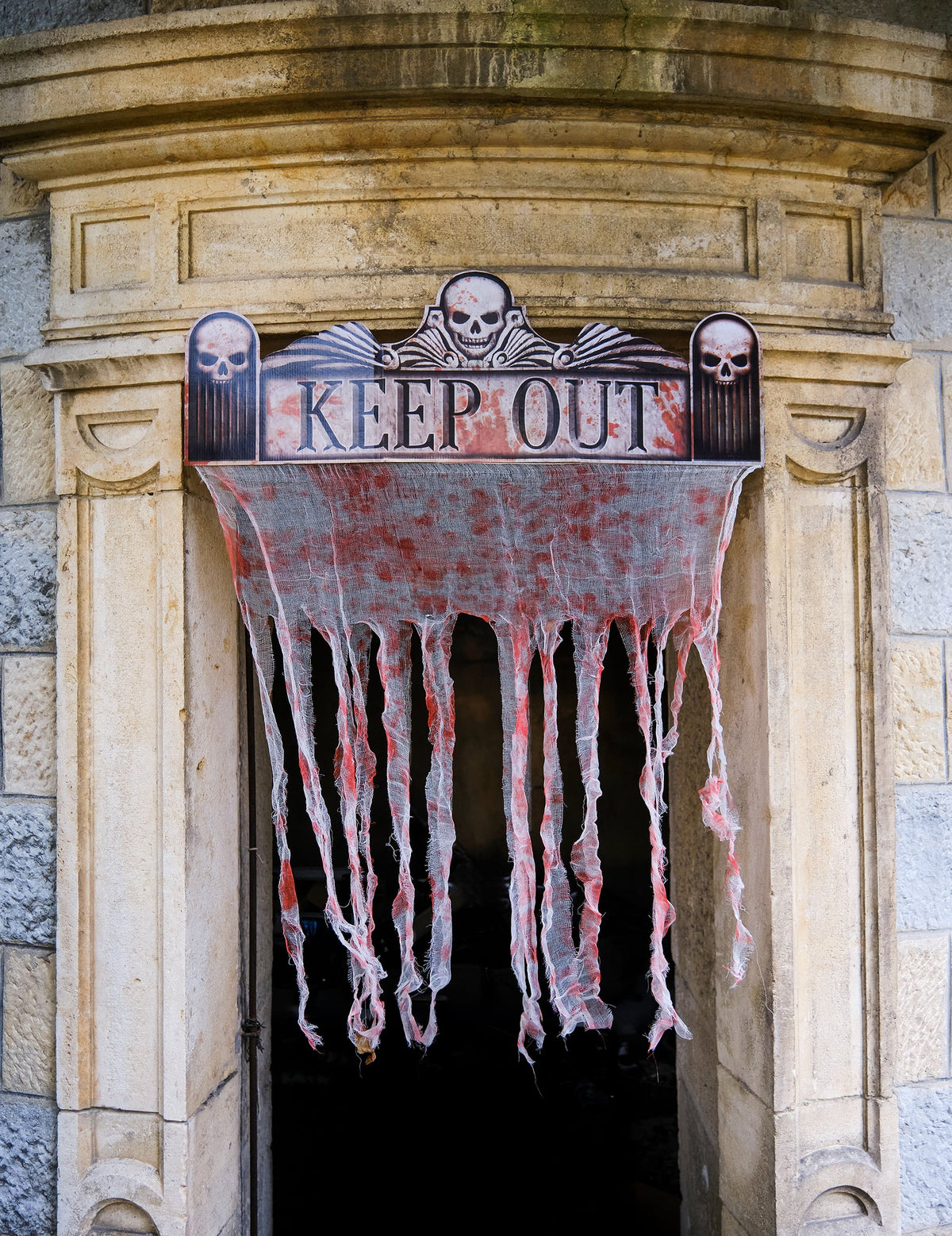 La porte maudite — rideau de porte Halloween, 150 × 95 cm